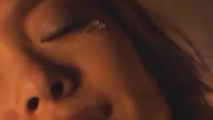 Yanks Busty BabeハーレーのロードスMasturbates えろ 動画 女の子