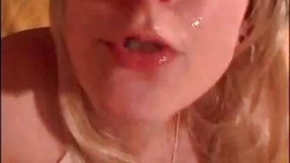 ティーンKimberリーを見たいのは、彼女が吸い込みのおコック! 女の子 向け エッチ 無料 動画