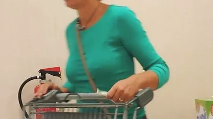 私は自分たちの突き刺したスレーブと自分たちの突き刺した商品に肛門とボトル 女の子 の ため の エロ 動画 無料